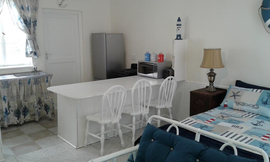 Отель Jetty Self-Catering Свакопмунд Экстерьер фото